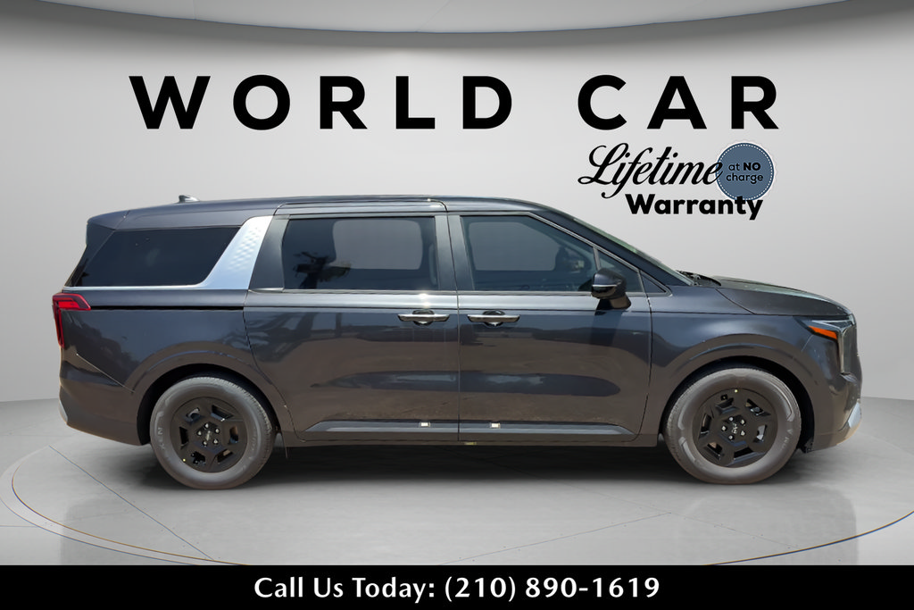 New 2026 Kia Carnival FWD image 3