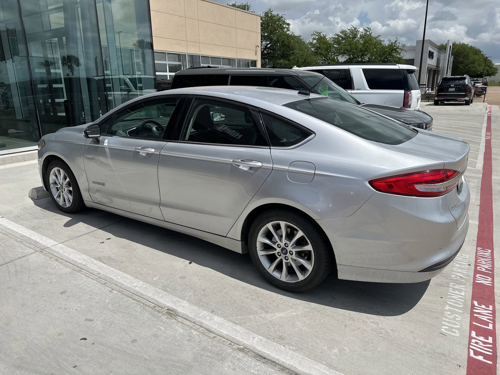 Used 2017 Ford Fusion SE image 10
