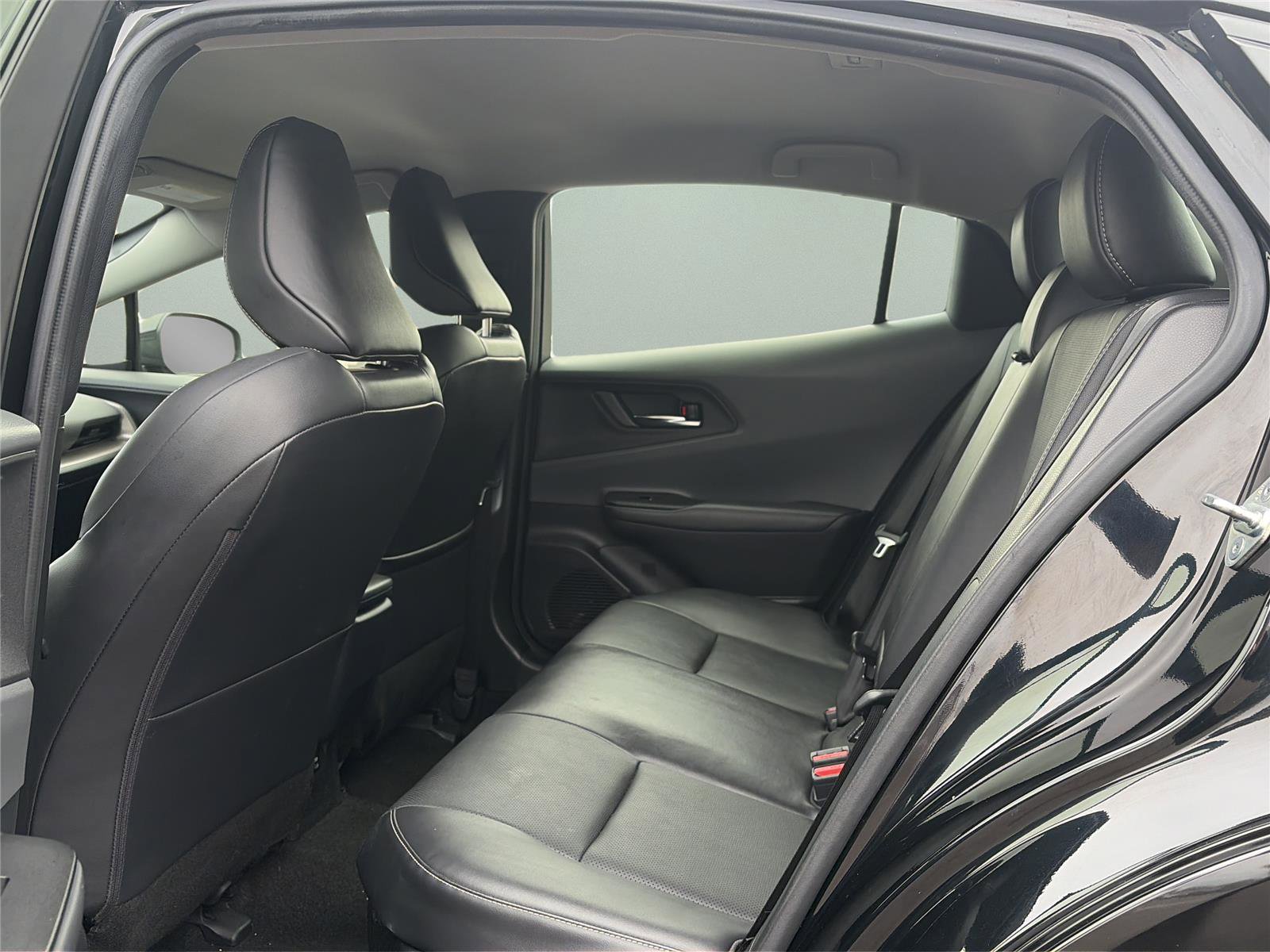 Used 2024 Toyota Prius XLE image 23