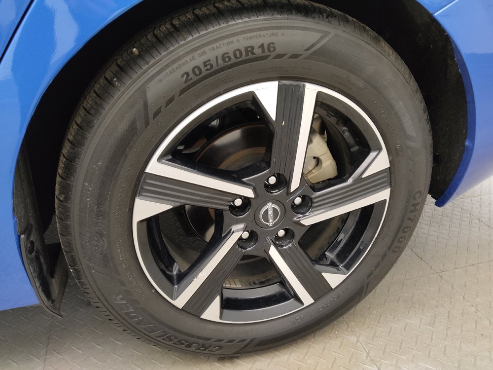 Used 2025 Nissan Sentra SV FWD image 31