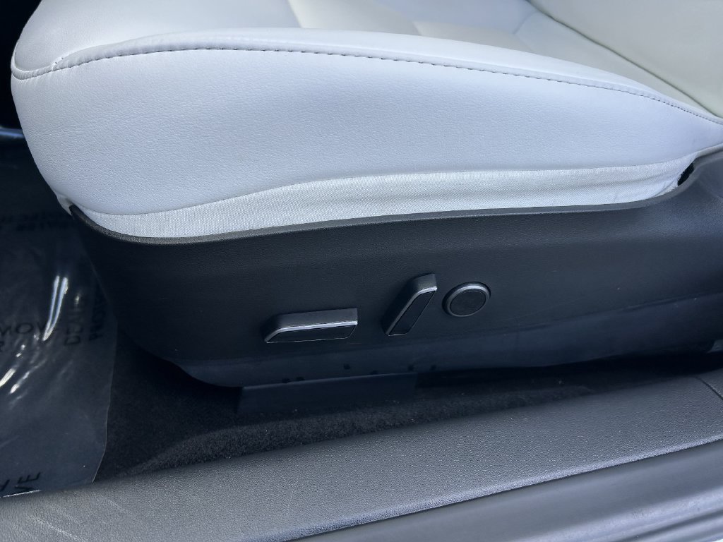Used 2023 Tesla Model 3 Standard Range RWD image 22