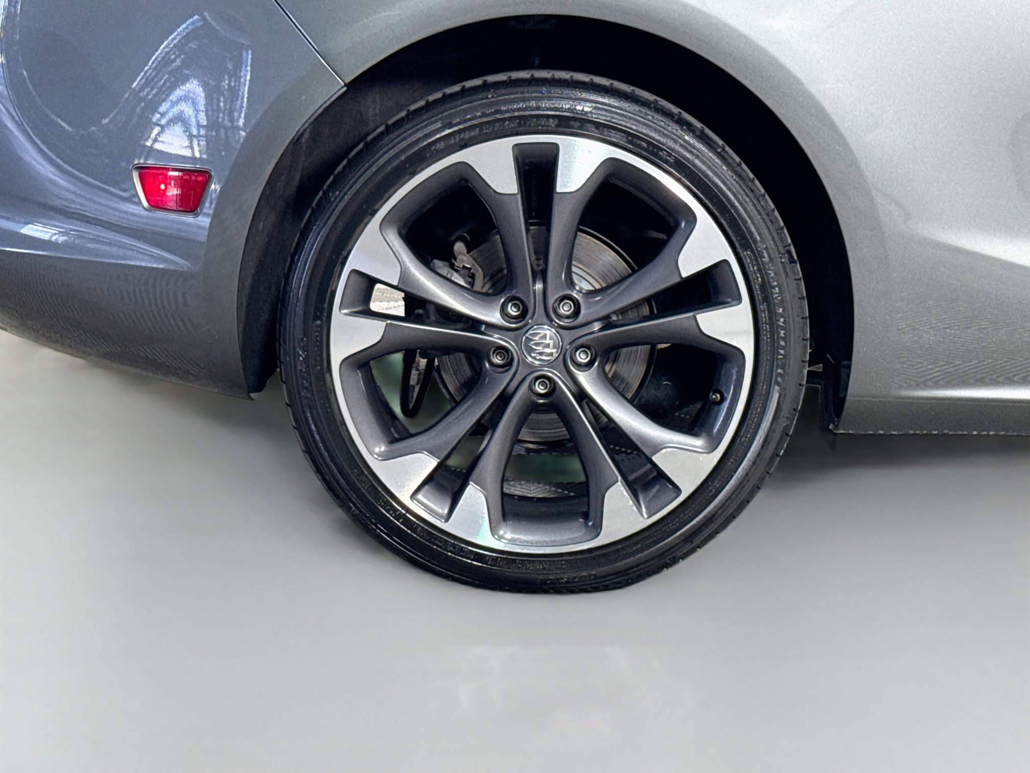 Used 2019 Buick Cascada Premium FWD image 31