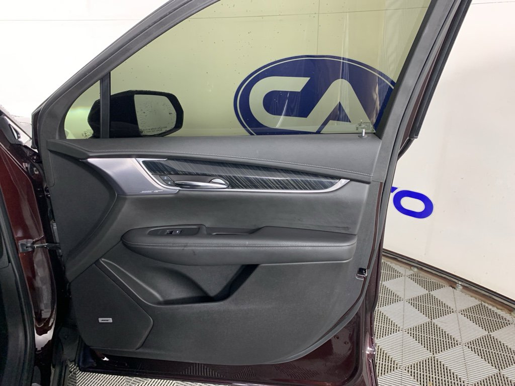 Used 2020 Cadillac XT6 Premium Luxury image 40