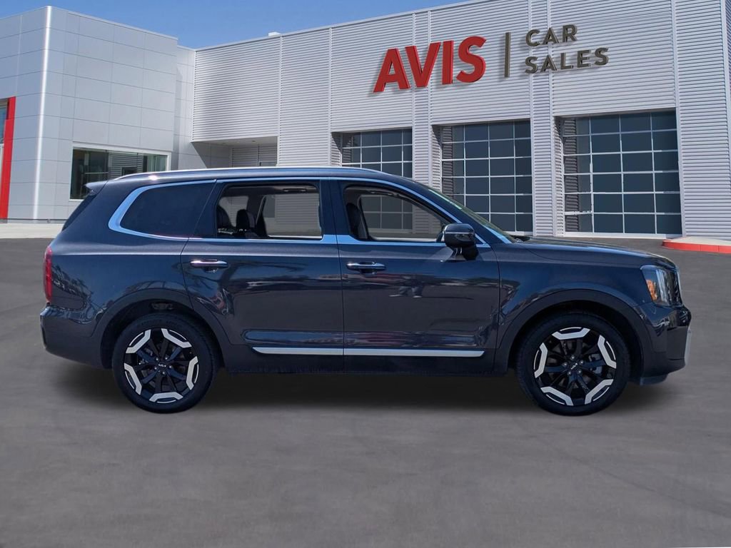 Used 2025 Kia Telluride S image 5