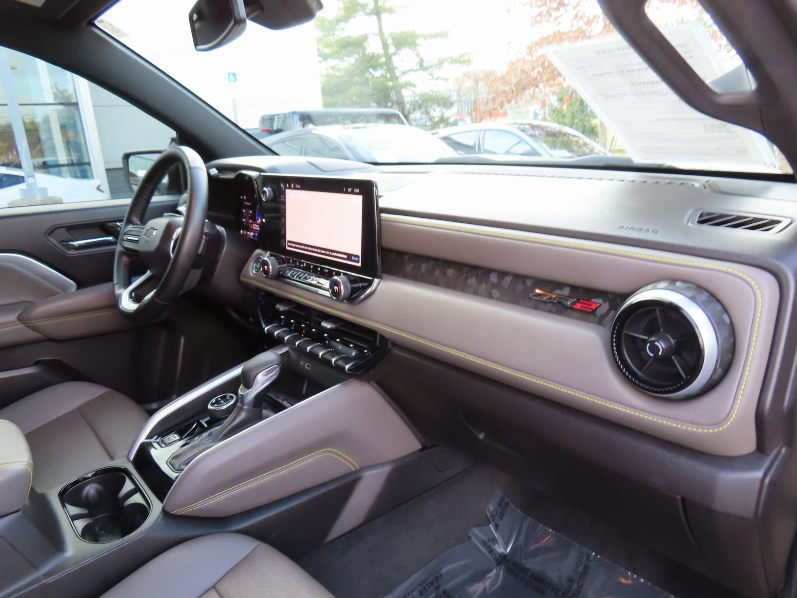 Used 2023 Chevrolet Colorado ZR2 w/ ZR2 Convenience Package III image 18