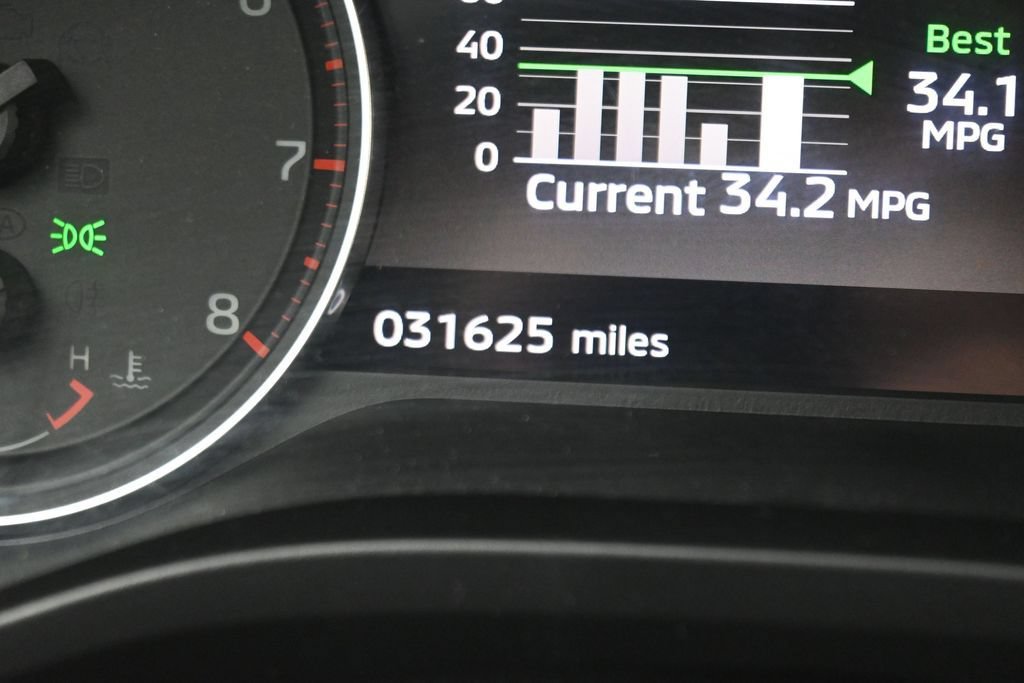 Used 2025 Mitsubishi Outlander SE AWD/4WD image 17