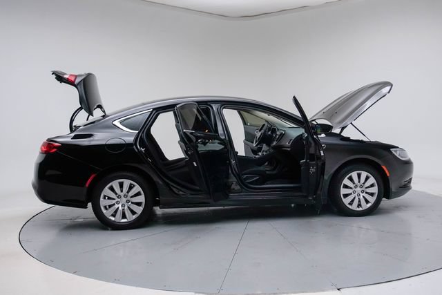 Used 2016 Chrysler 200 LX FWD image 14