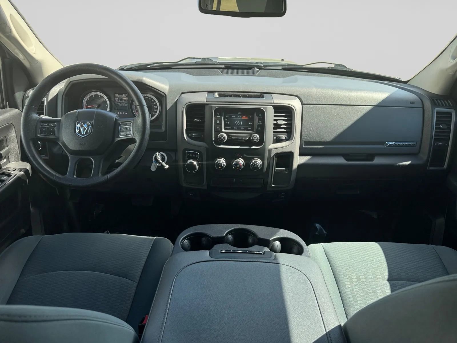 Used 2016 RAM 1500 Express image 19