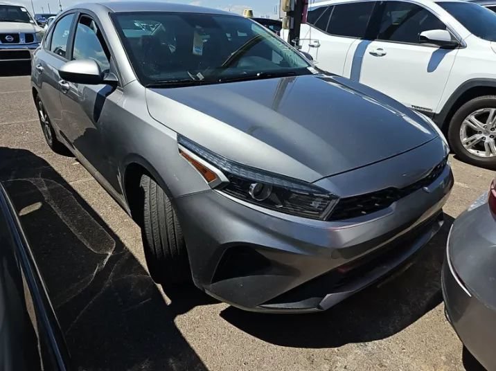 Used 2024 Kia Forte LXS FWD image 4