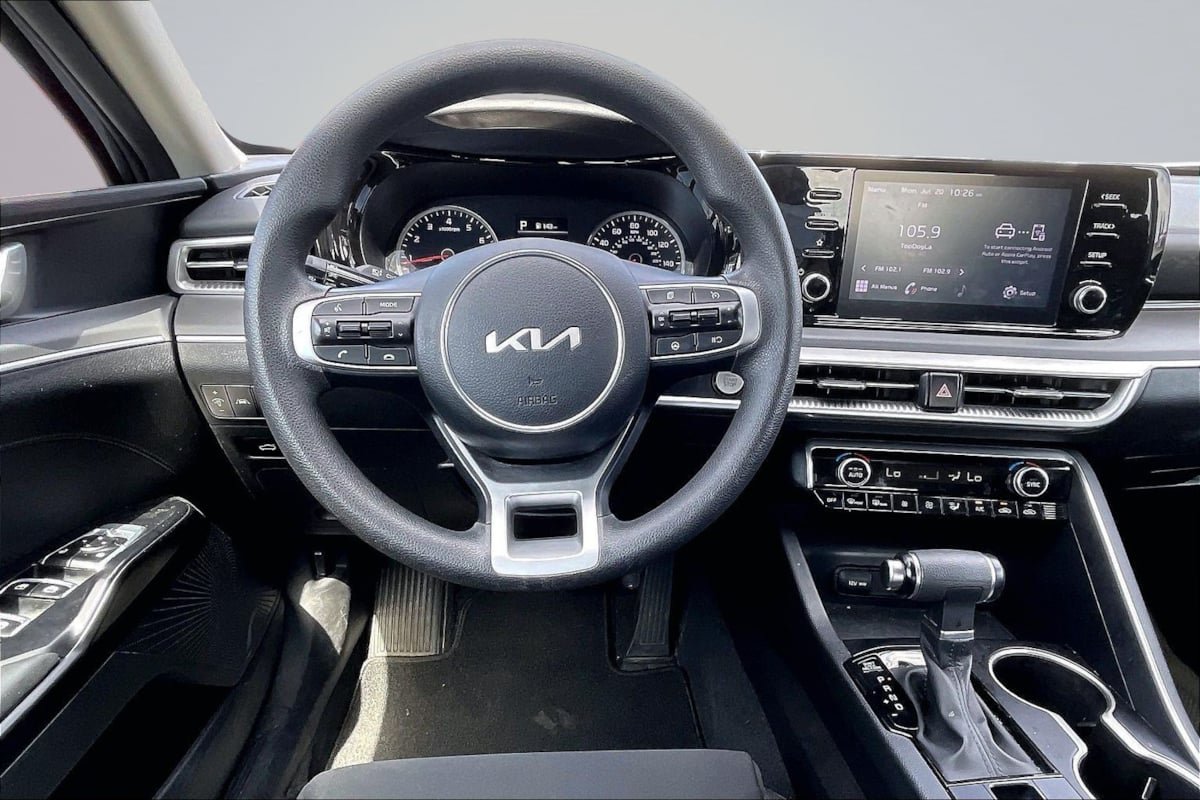 Used 2023 Kia K5 LXS FWD image 5