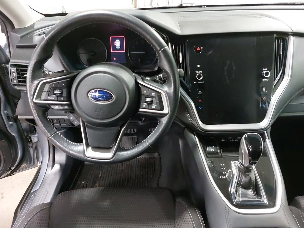 Used 2022 Subaru Outback Premium image 16