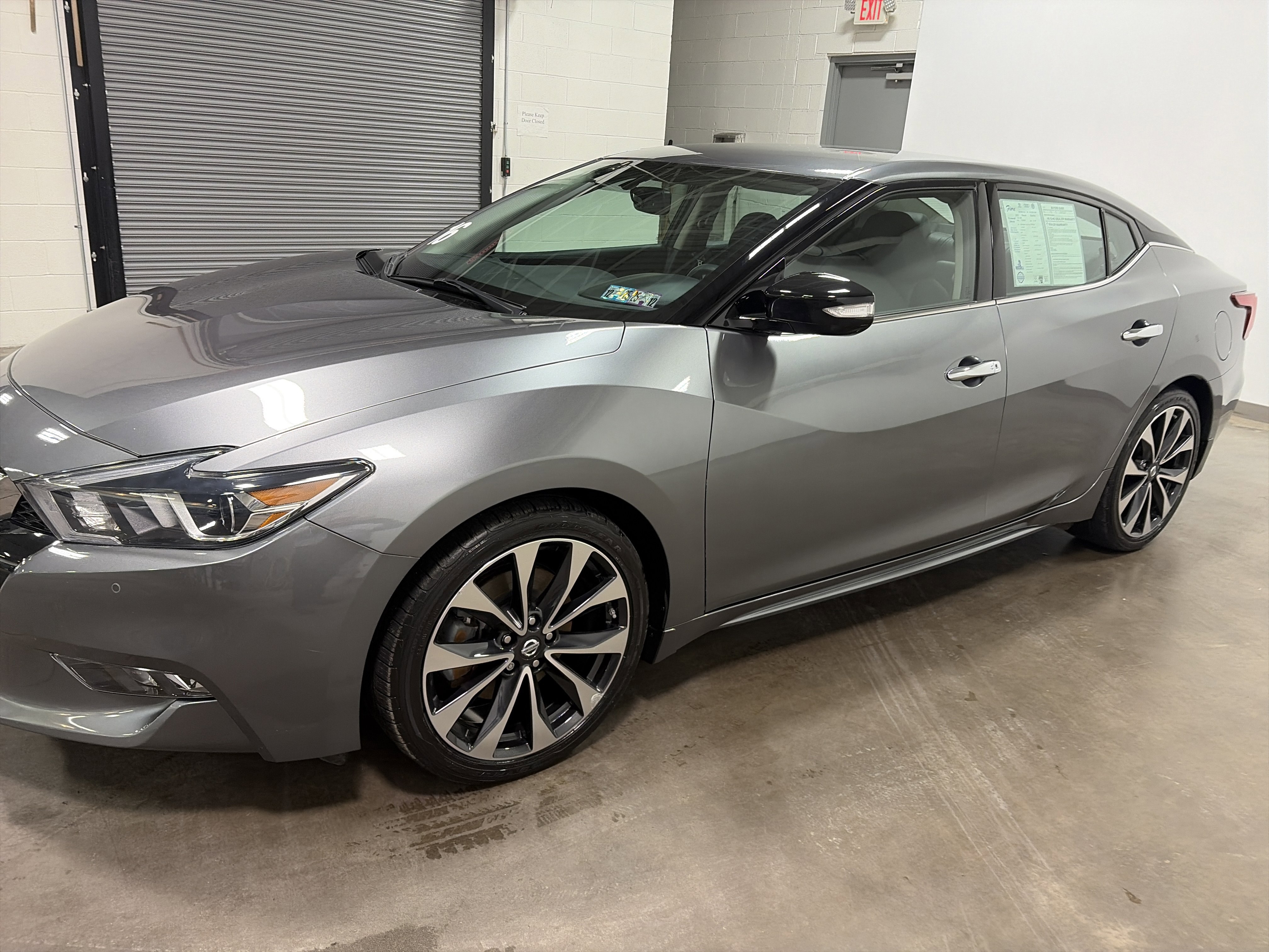 Used 2016 Nissan Maxima SR image 6