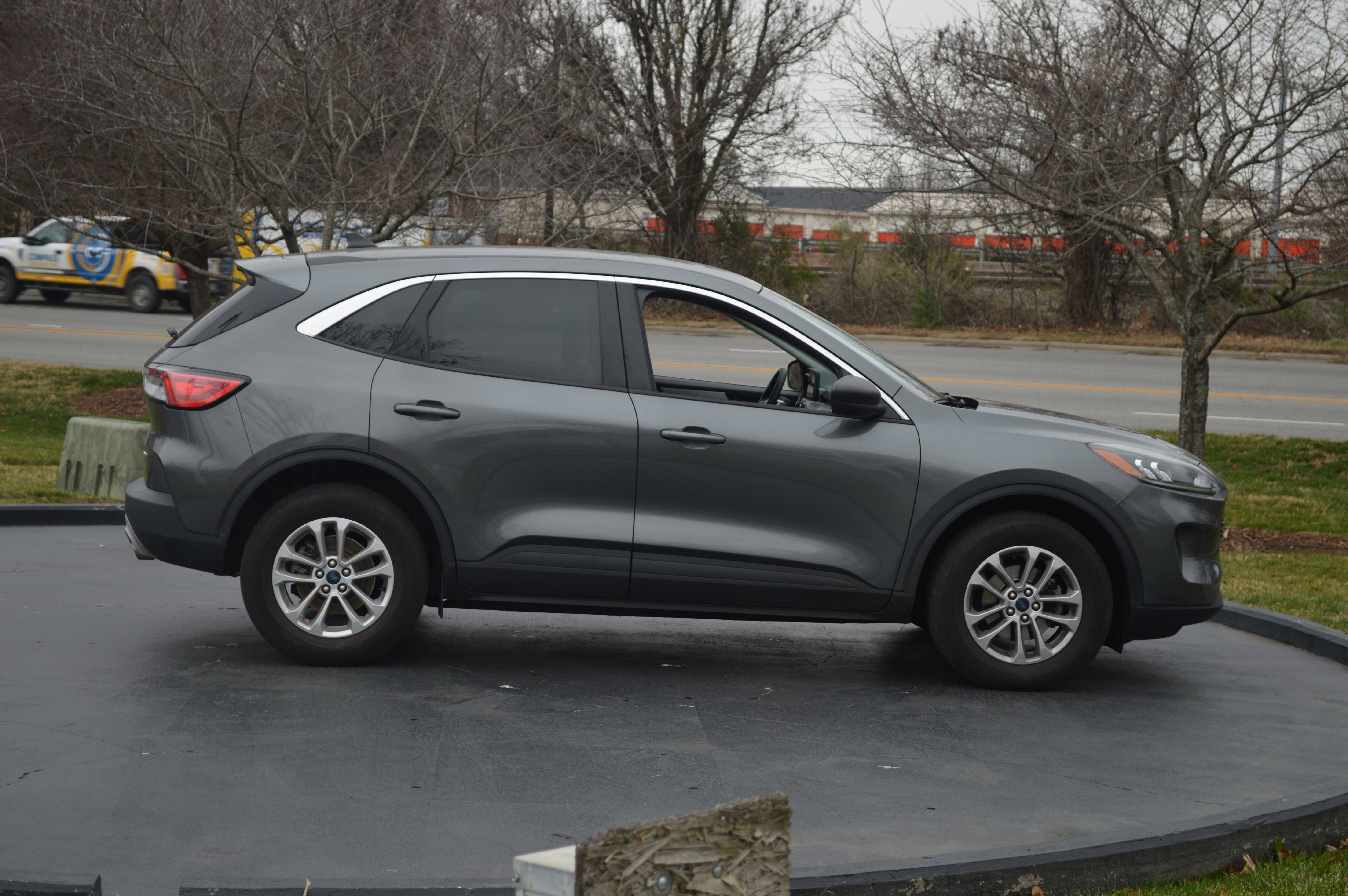 Used 2022 Ford Escape SE w/ Convenience Package image 12