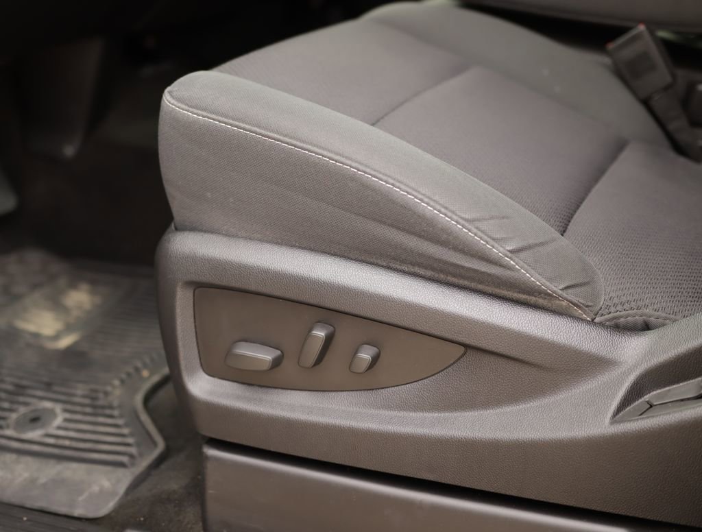 Used 2016 Chevrolet Silverado 2500 LT w/ LT Convenience Package AWD/4WD image 19