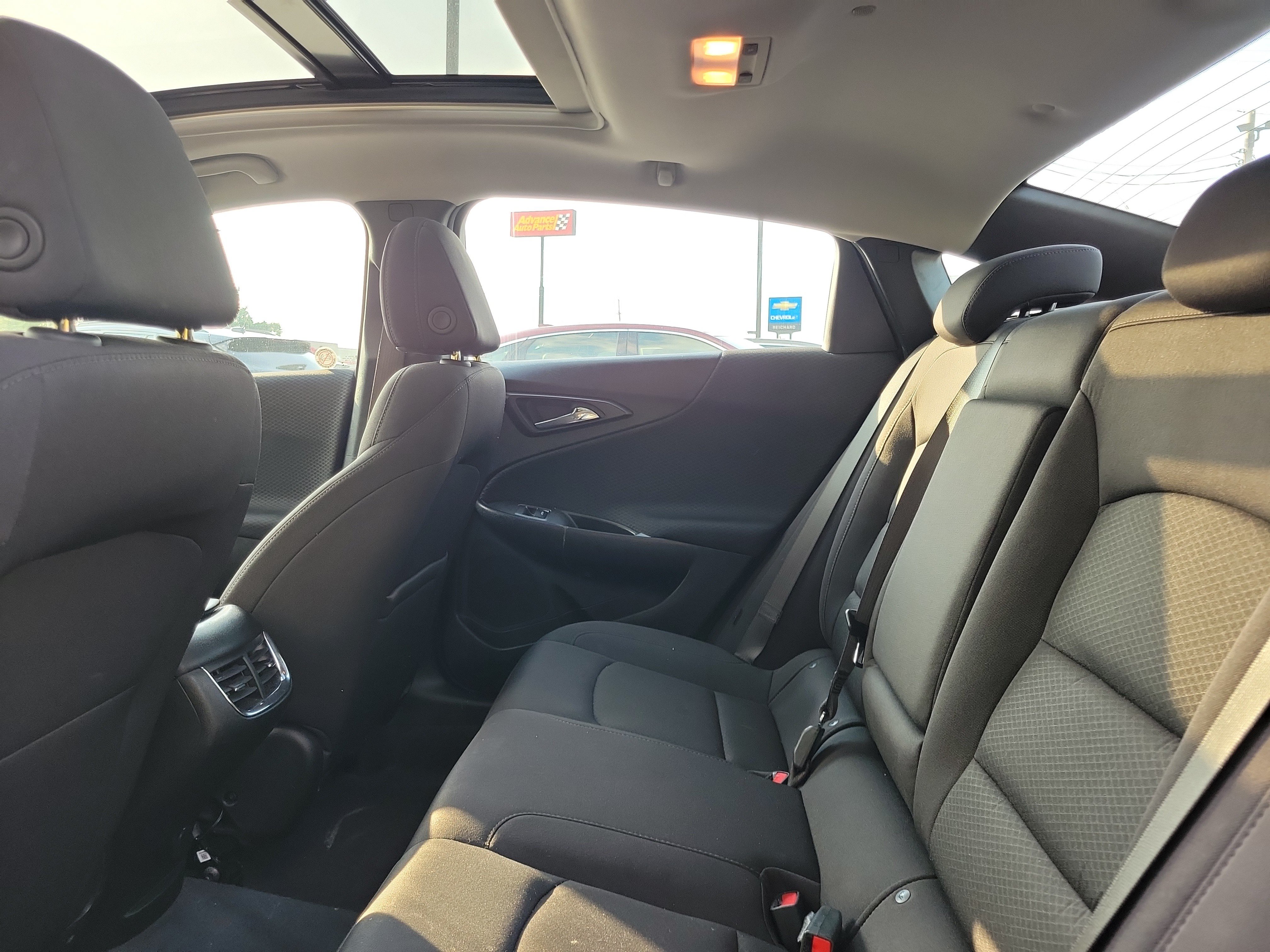 Used 2024 Chevrolet Malibu LT FWD image 11
