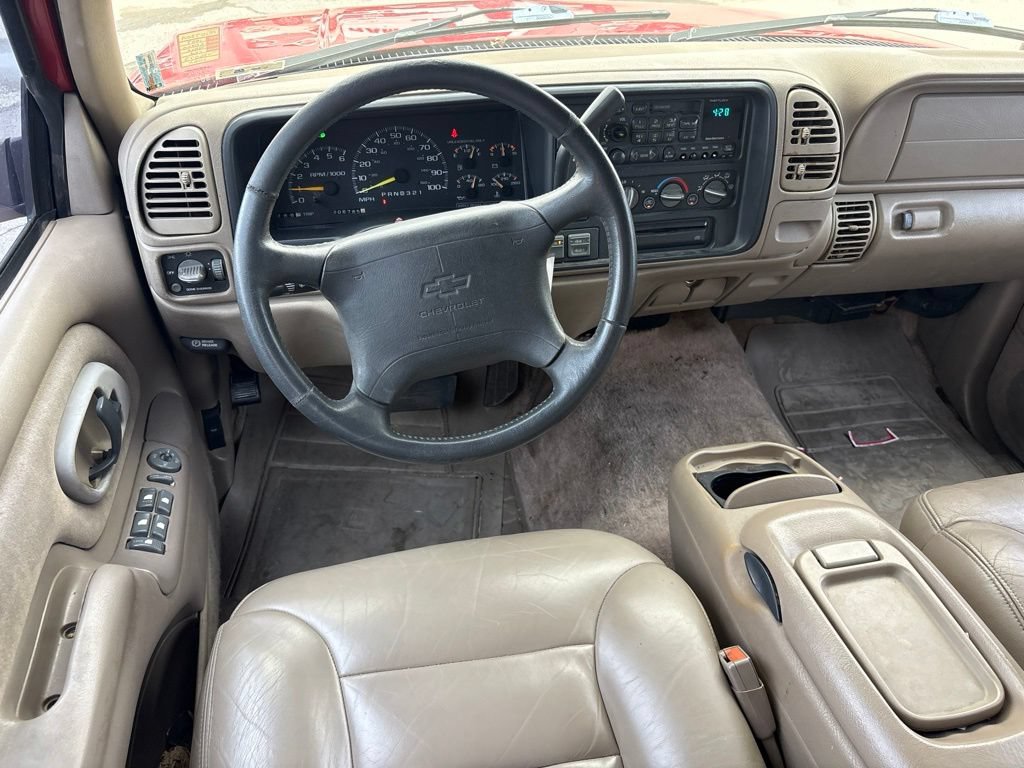 Used 1997 Chevrolet Tahoe 4WD w/ Preferred Equipment Group 3 image 3