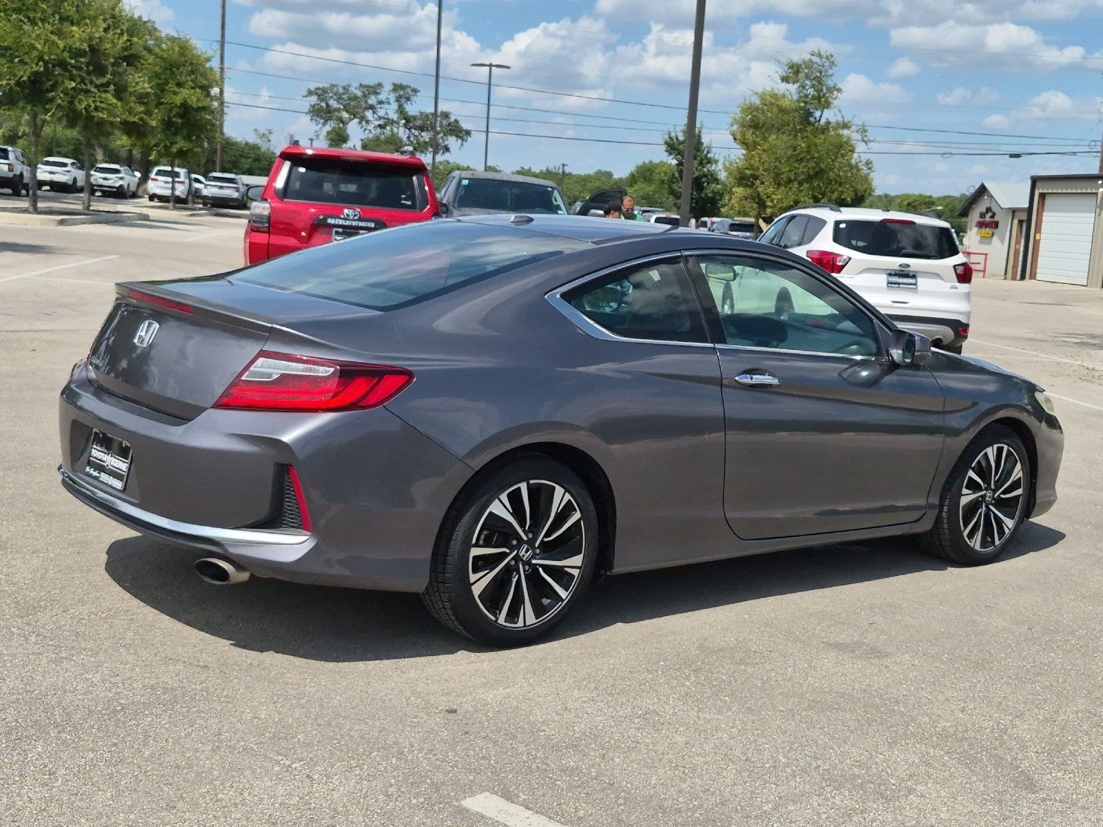 Used 2017 Honda Accord EX image 5