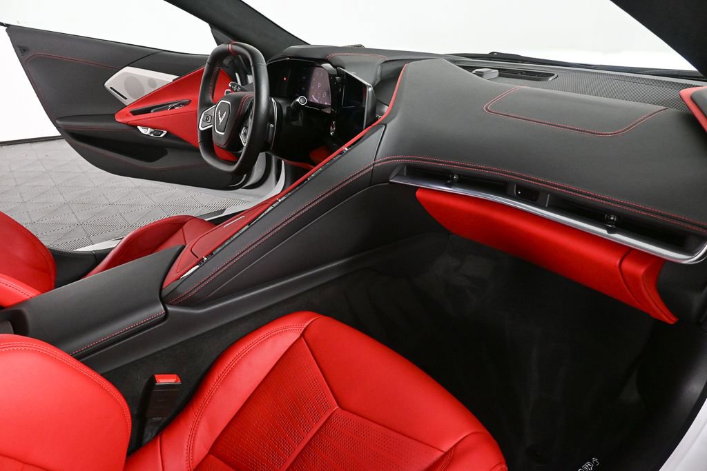 Used 2022 Chevrolet Corvette Stingray Premium Cpe w/ Z51 Performance Package image 18