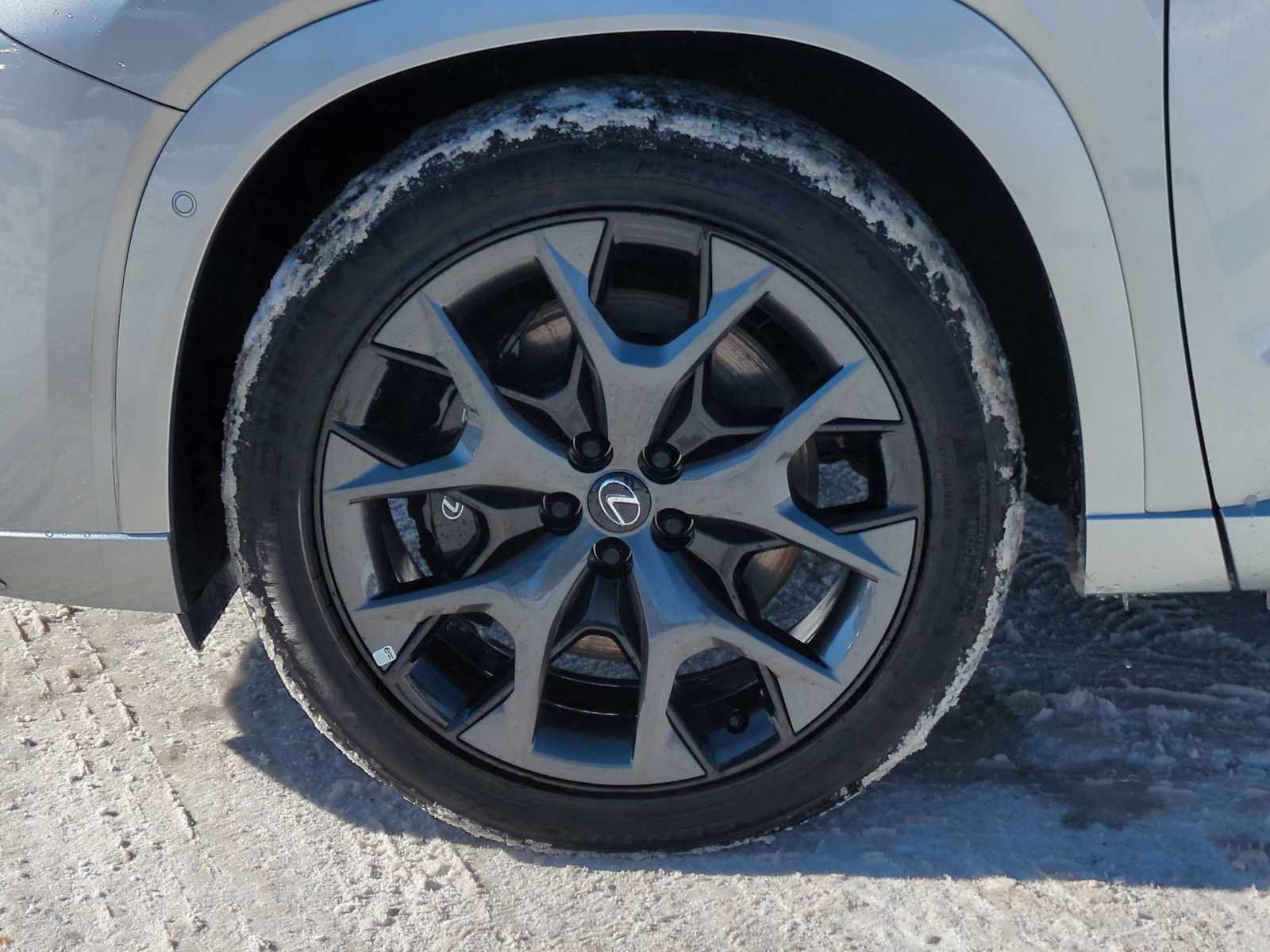 Used 2025 Lexus TX 500h AWD w/ Technology Package image 21