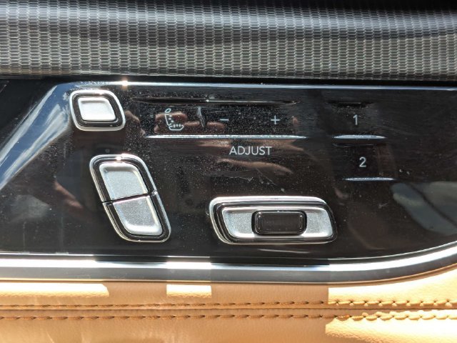 New 2026 Jeep Grand Wagoneer L Summit AWD/4WD image 22