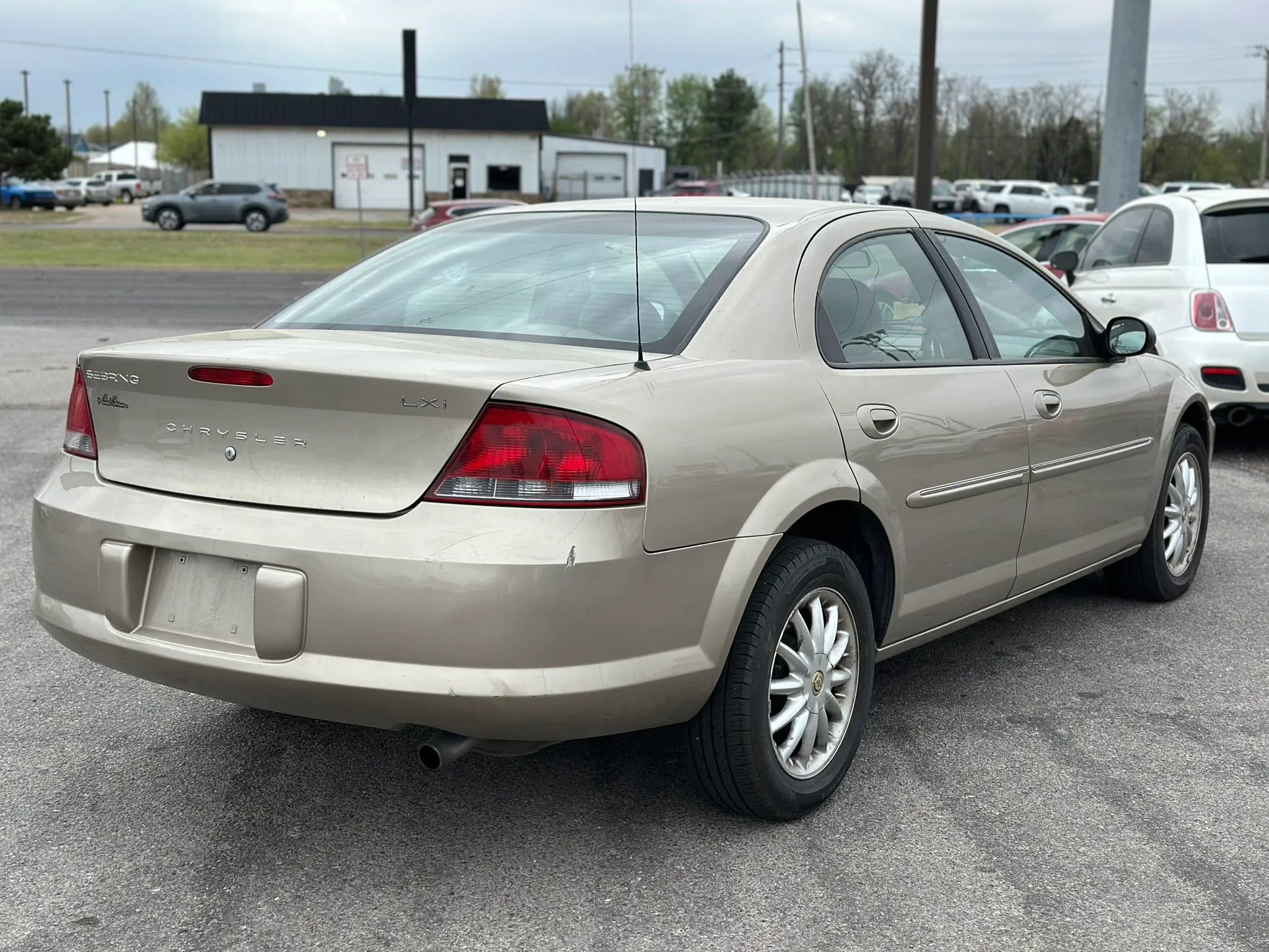 Used 2002 Chrysler Sebring LXi image 6
