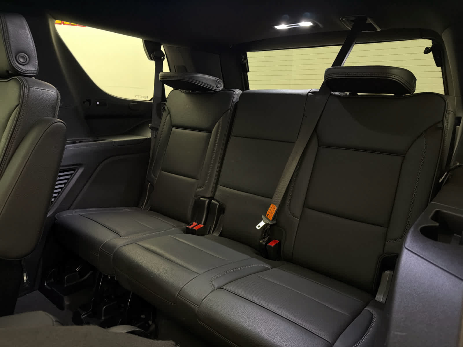 Used 2023 GMC Yukon Denali AWD/4WD image 17