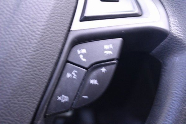 Used 2020 Ford Fusion SE image 15