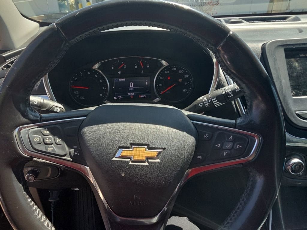 Used 2019 Chevrolet Equinox LT w/ Driver Convenience Package AWD/4WD image 16