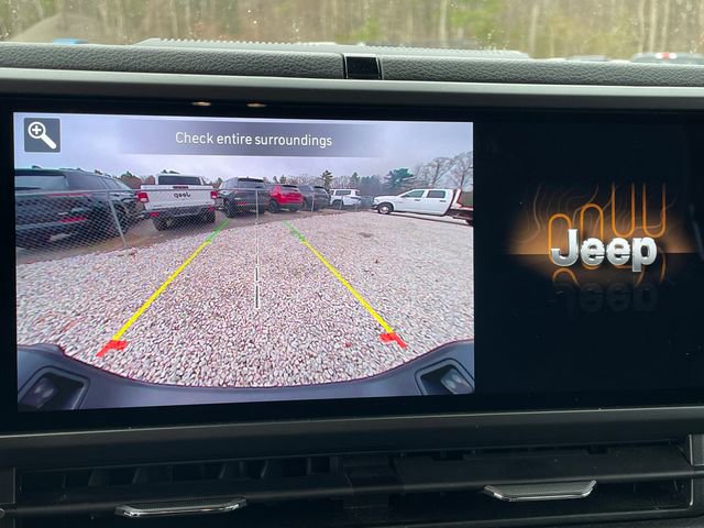 Used 2025 Jeep Gladiator Willys image 33