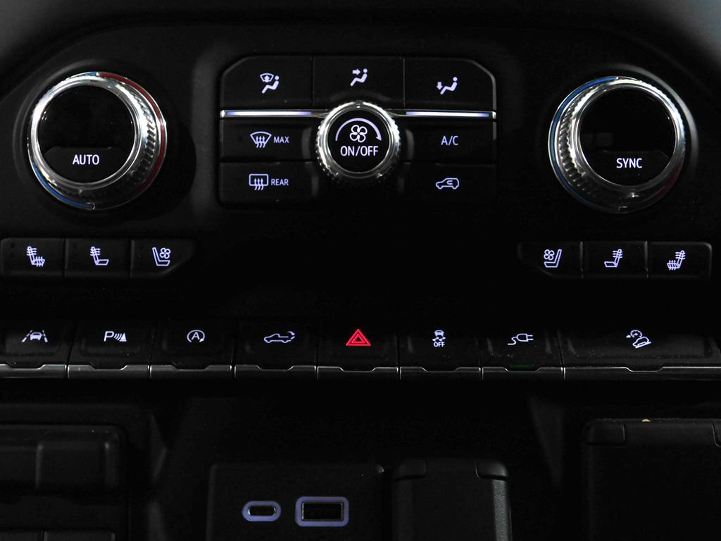 Used 2021 GMC Sierra 1500 AT4 w/ AT4 Value Package AWD/4WD image 36
