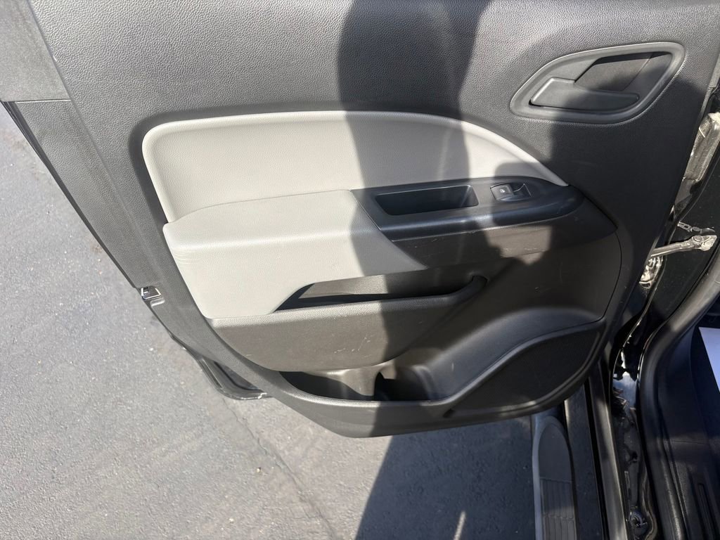 Used 2020 Chevrolet Colorado W/T w/ WT Convenience Package image 28