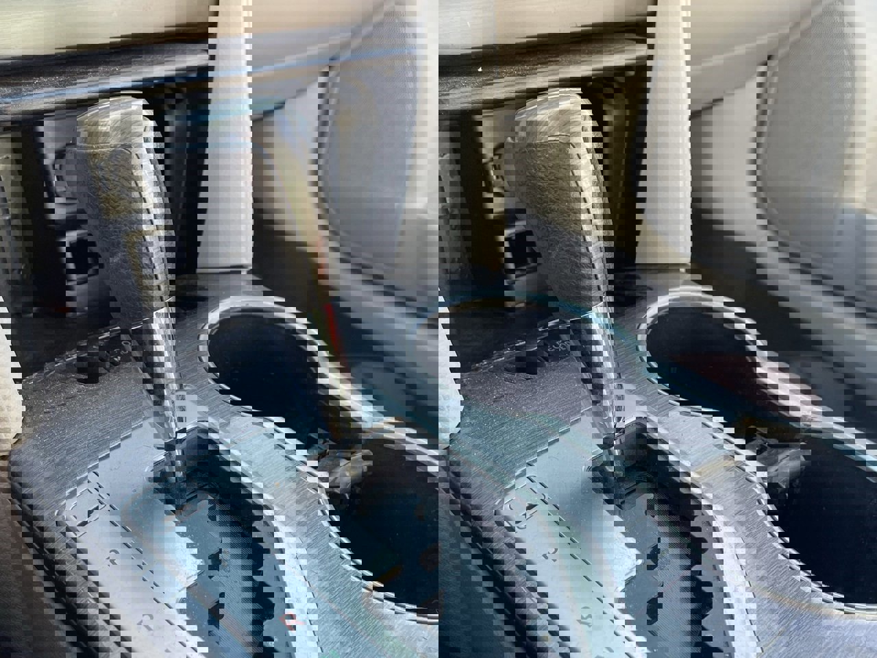 Used 2013 Toyota Camry LE image 4