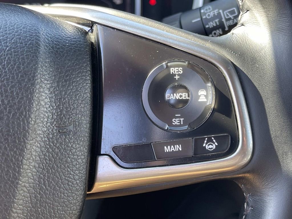 Used 2018 Honda CR-V Touring image 39