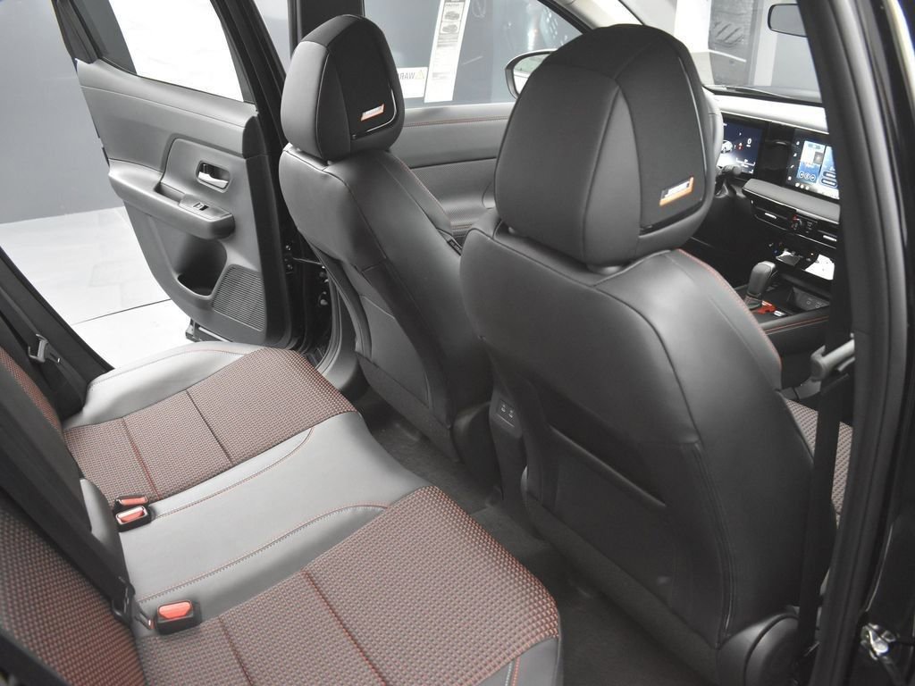 New 2026 Nissan Kicks SR w/ SR Premium Package image 18