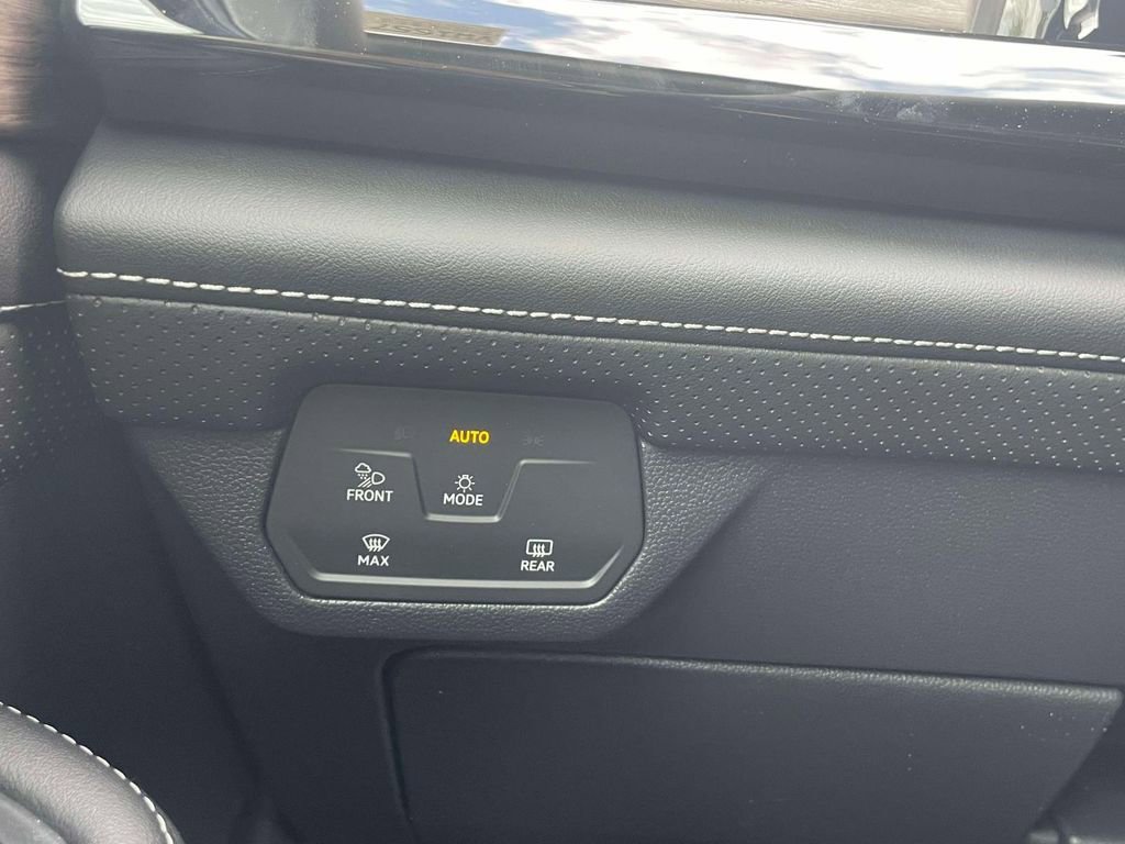 New 2026 Volkswagen Atlas SEL Premium R-Line image 22