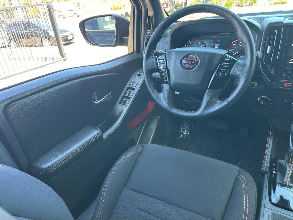Used 2025 Nissan Frontier PRO-4X w/ Interior Protection Package image 19
