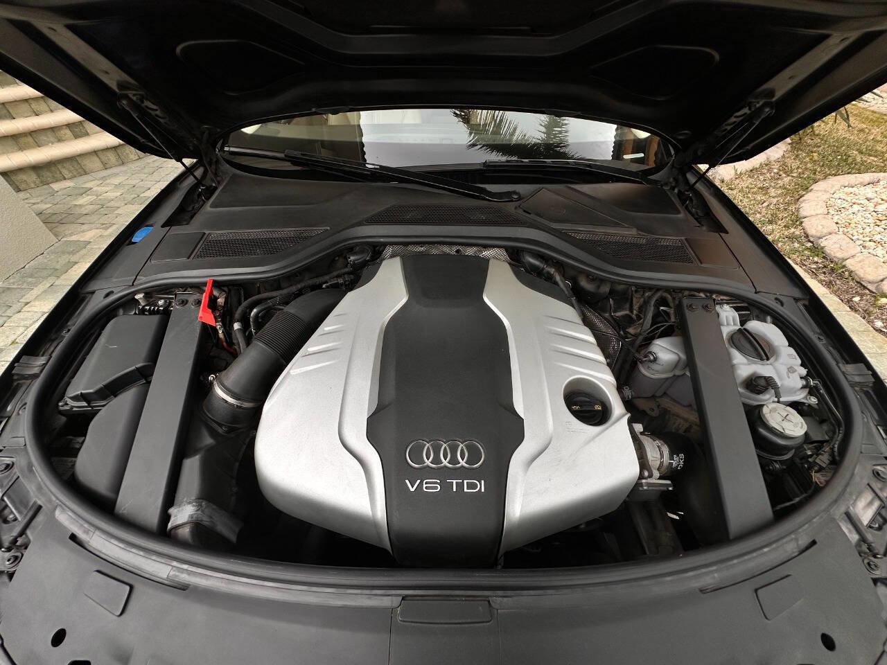 Used 2014 Audi A8 L TDI image 9