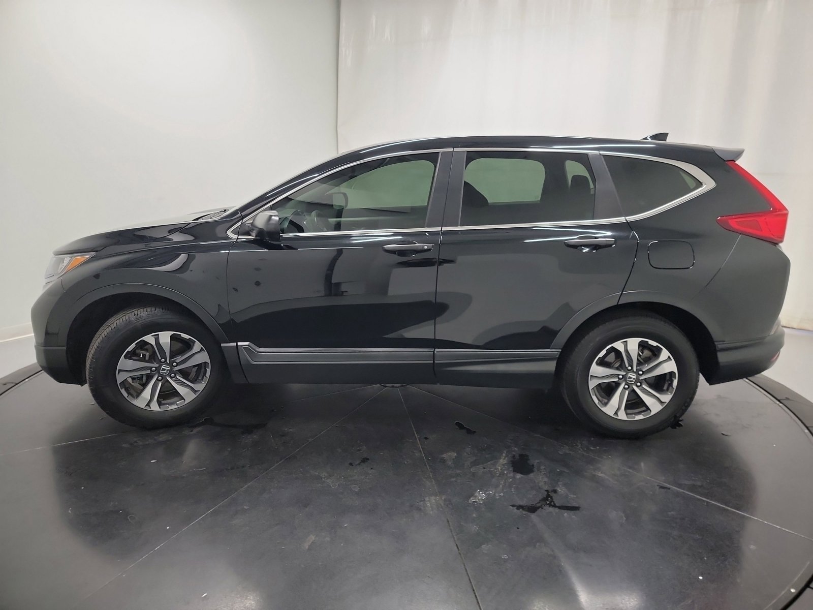 Used 2019 Honda CR-V LX image 4