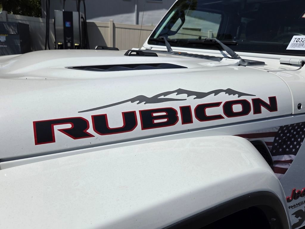 Used 2022 Jeep Wrangler Unlimited Rubicon w/ LED Lighting Group AWD/4WD image 11