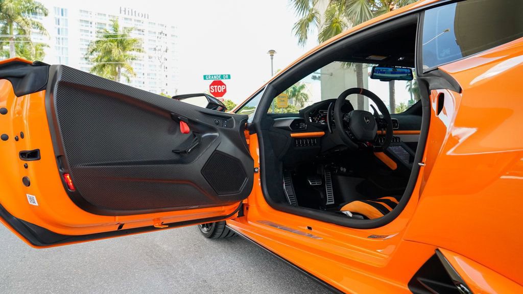 Used 2022 Lamborghini Huracan STO image 46