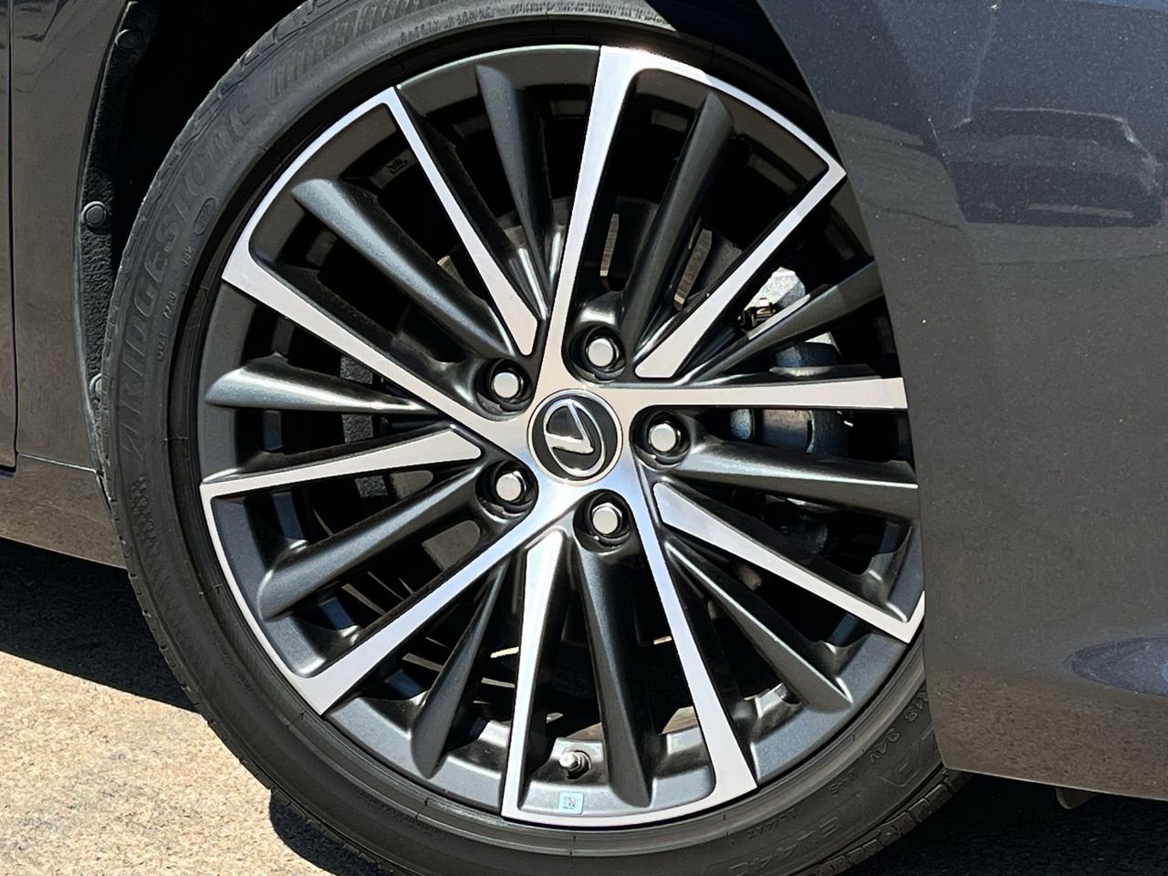 Used 2023 Lexus ES 350 w/ Premium Package FWD image 29