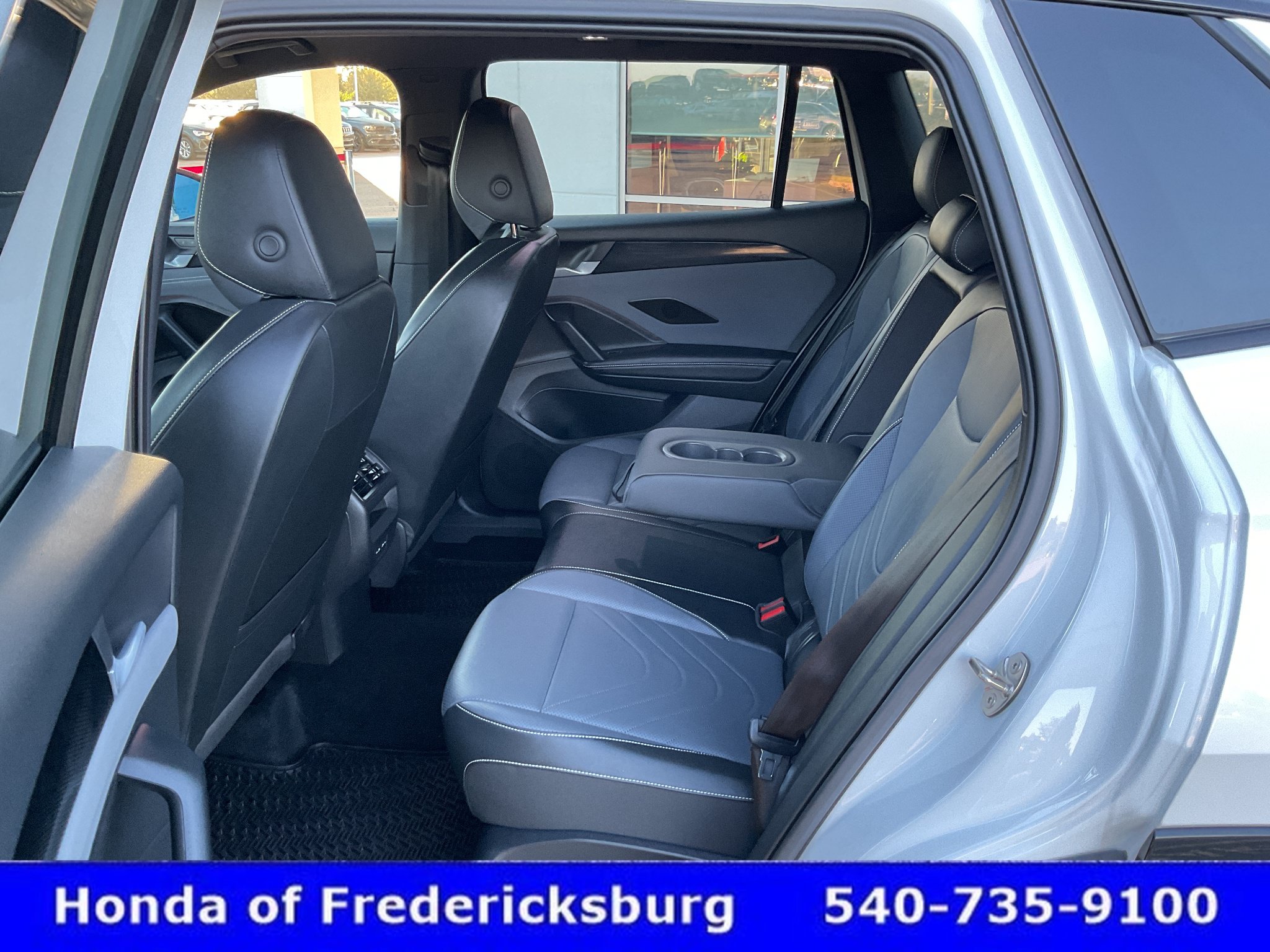 Used 2025 Volkswagen Tiguan SE R-Line AWD/4WD image 26