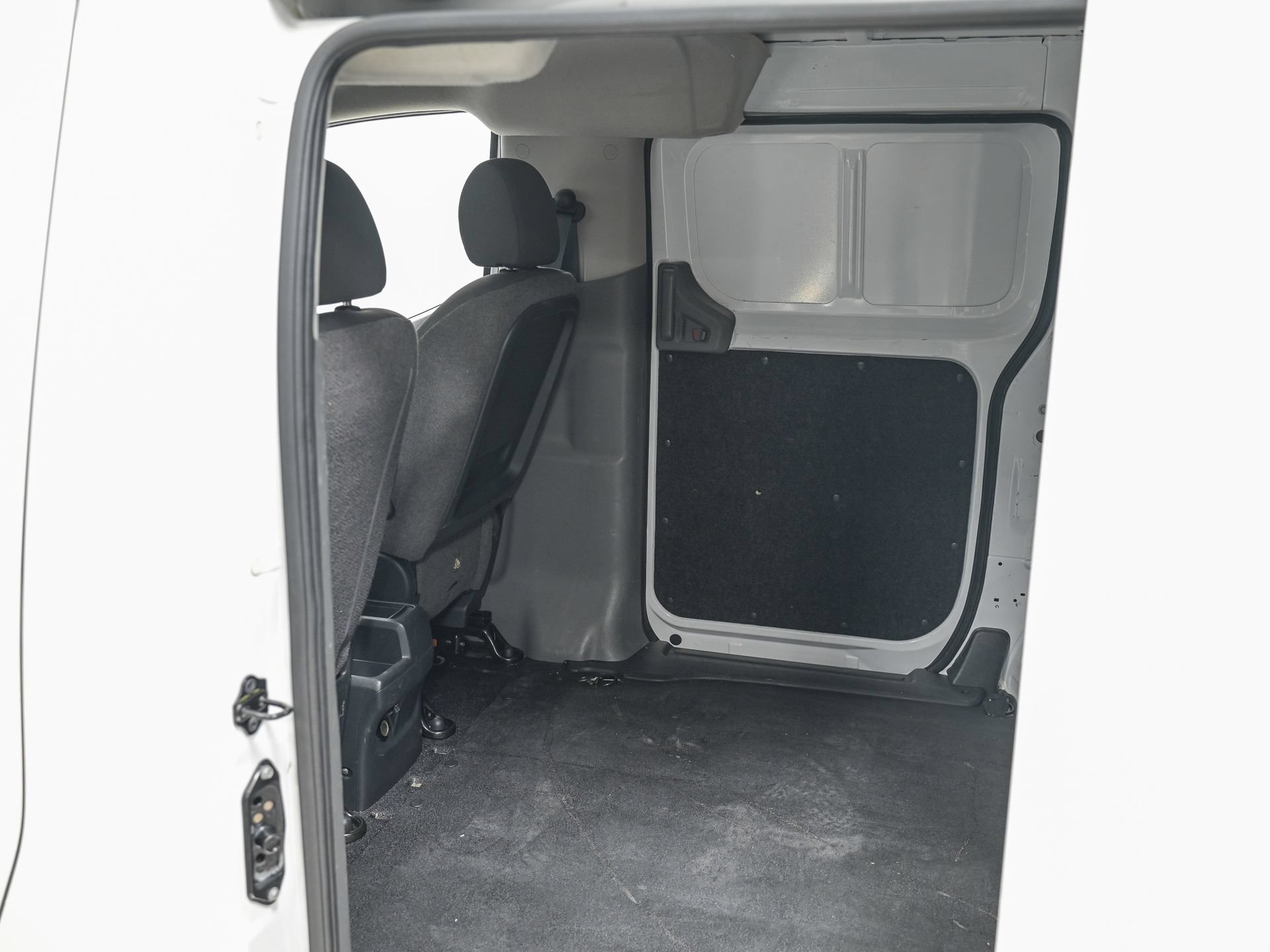 Used 2015 Nissan NV200 SV w/ Exterior Appearance Package FWD image 16