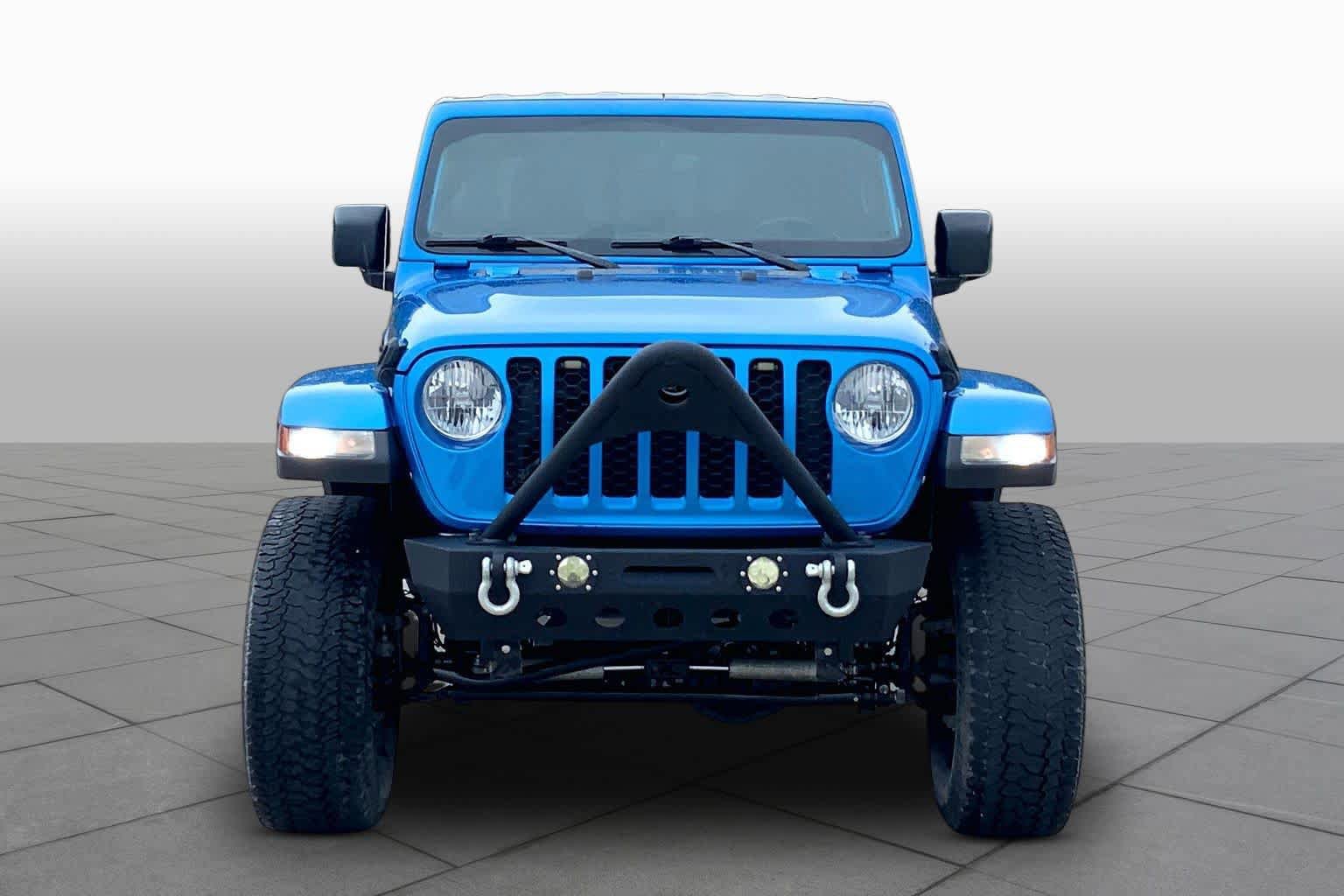 Used 2021 Jeep Gladiator Sport AWD/4WD image 4