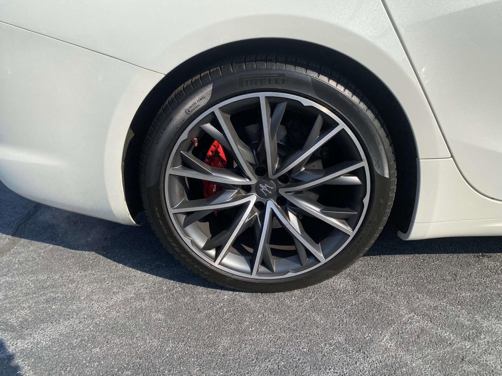 Used 2019 Maserati Ghibli S GranLusso image 9