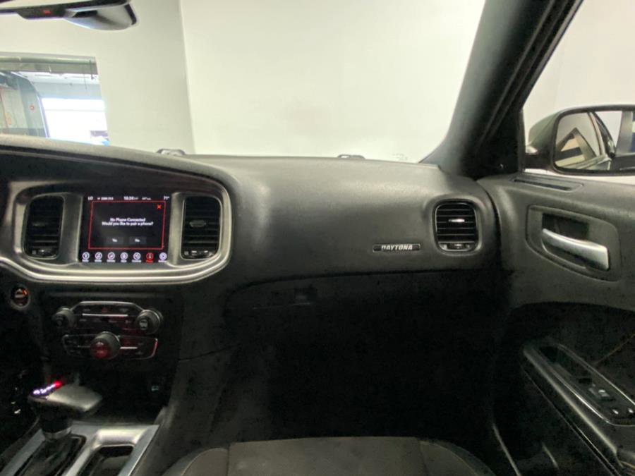 Used 2017 Dodge Charger R/T image 24