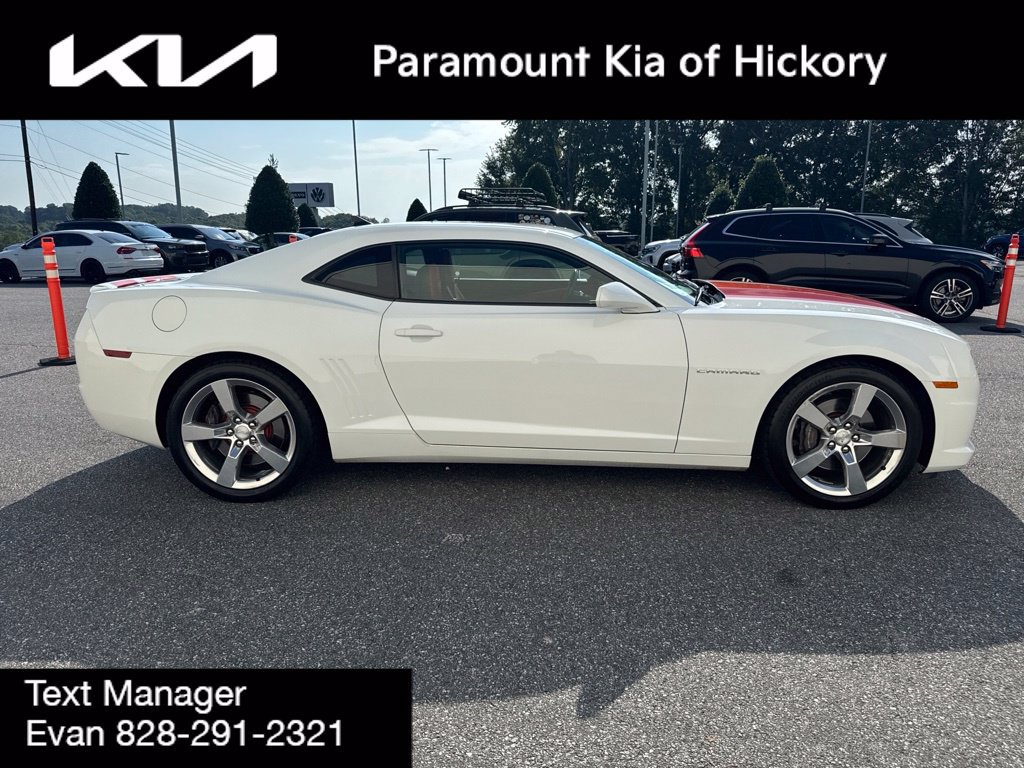 Used 2010 Chevrolet Camaro SS w/ RS Package RWD image 8