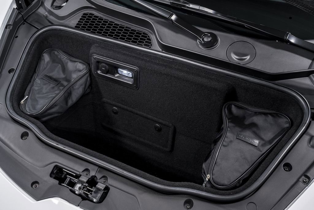 Used 2023 Lamborghini Huracan Tecnica image 44