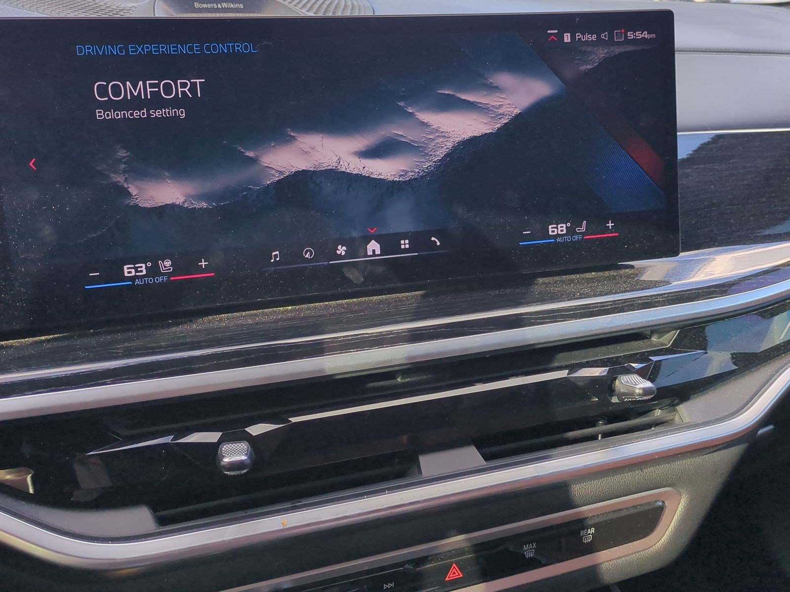 Certified 2024 BMW X5 M60i AWD/4WD image 33