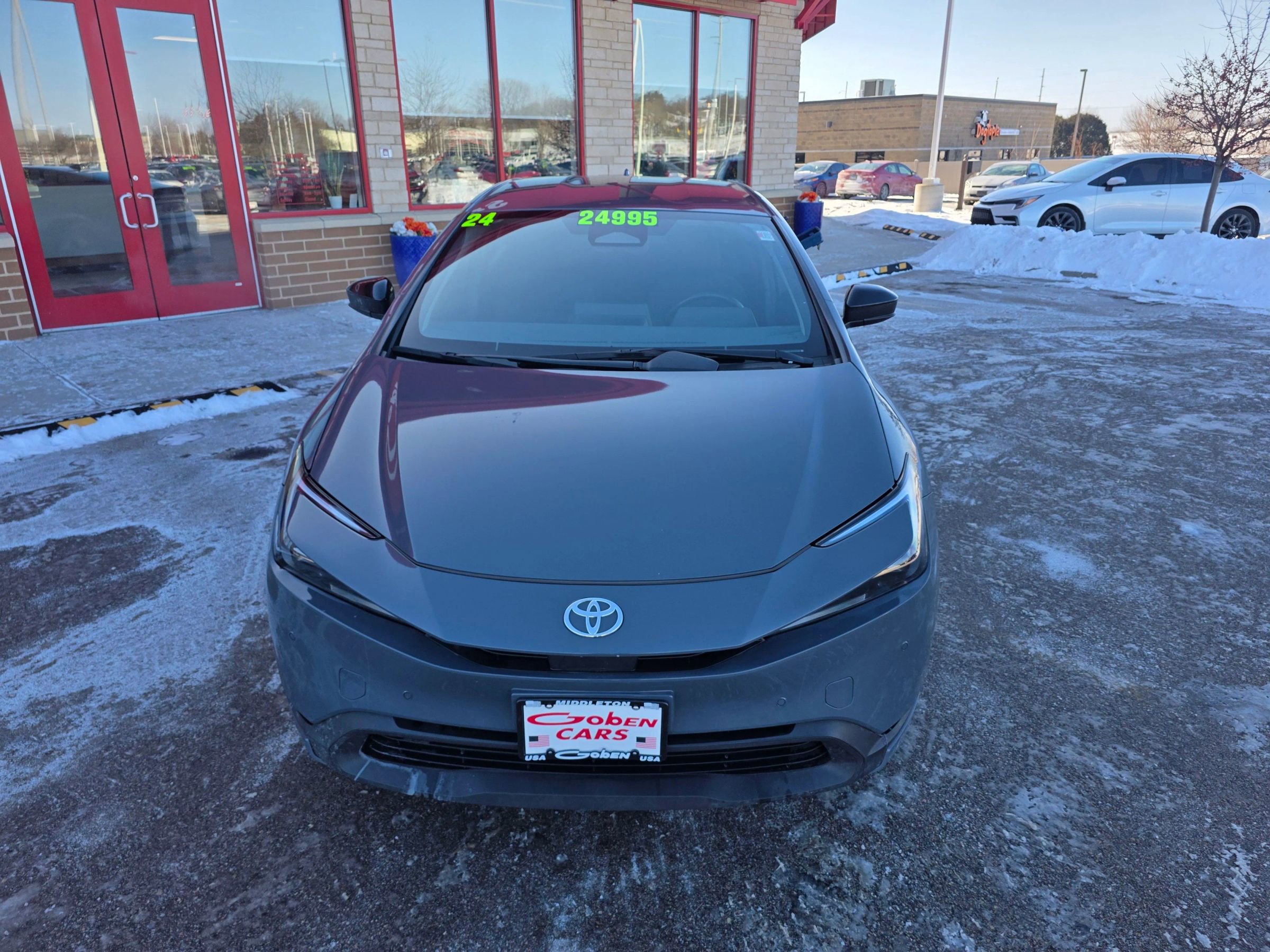 Used 2024 Toyota Prius LE image 2